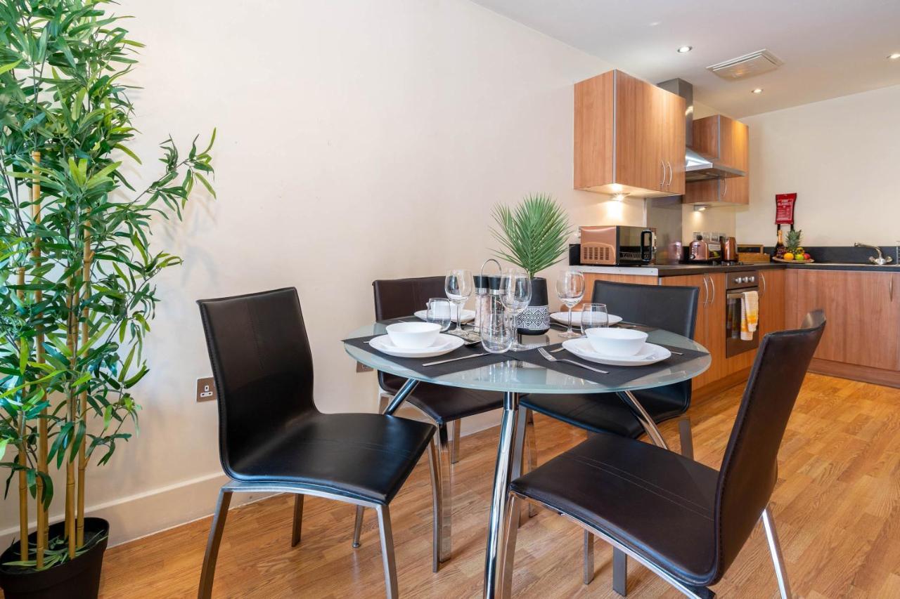 Haus City Centre Apartment - Arcadian -Balcony - Secure Parking - Wifi-Smart Tv - China Town -Top Rated Birmingham Ngoại thất bức ảnh